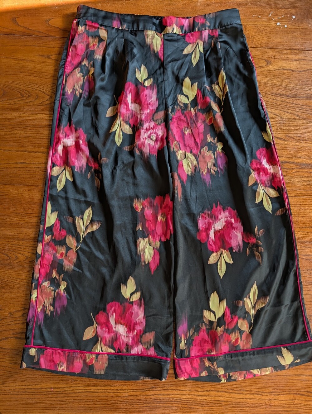 Torrid Black Satin Floral Wide Leg Pants - Sleepwear/Loungewear